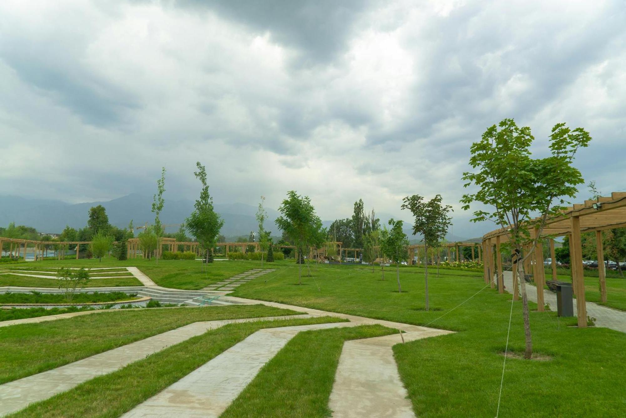 Nadezhda Apartments In Samal Almaty Exterior photo